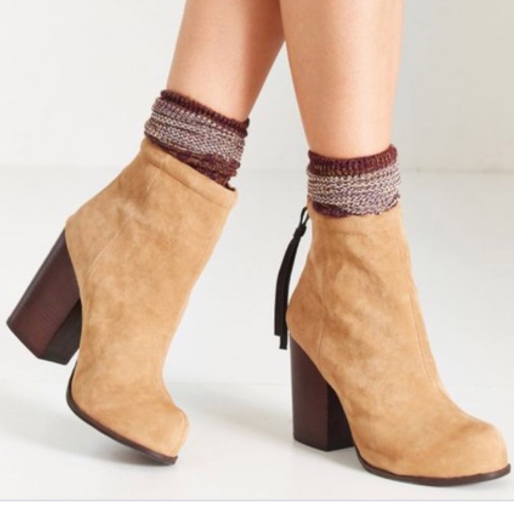 Jeffrey Campbell Ramble heeled booties suede 6.5